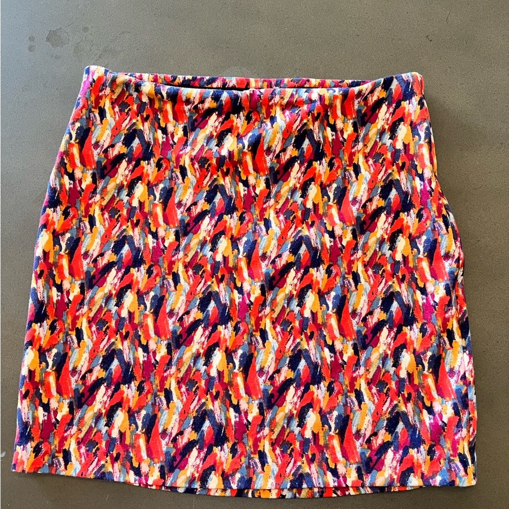 BCBGeneration Women’s Colorful Abstract Print Stretch Skirt, size M